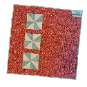 Vintage 90s Beautiful Small Square Quilt